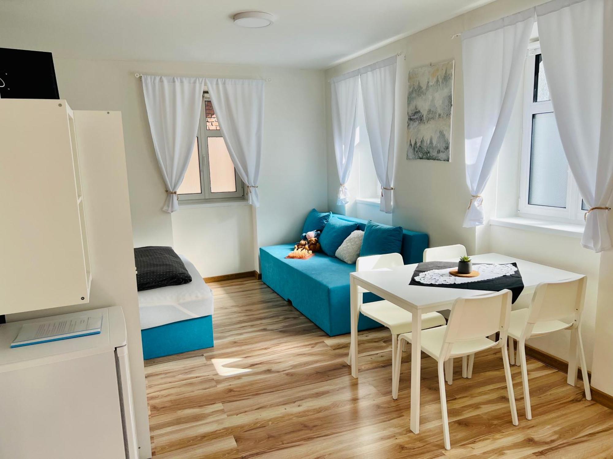 Bezbarierove Apartmany Se Zahradkou Chrastava ภายนอก รูปภาพ