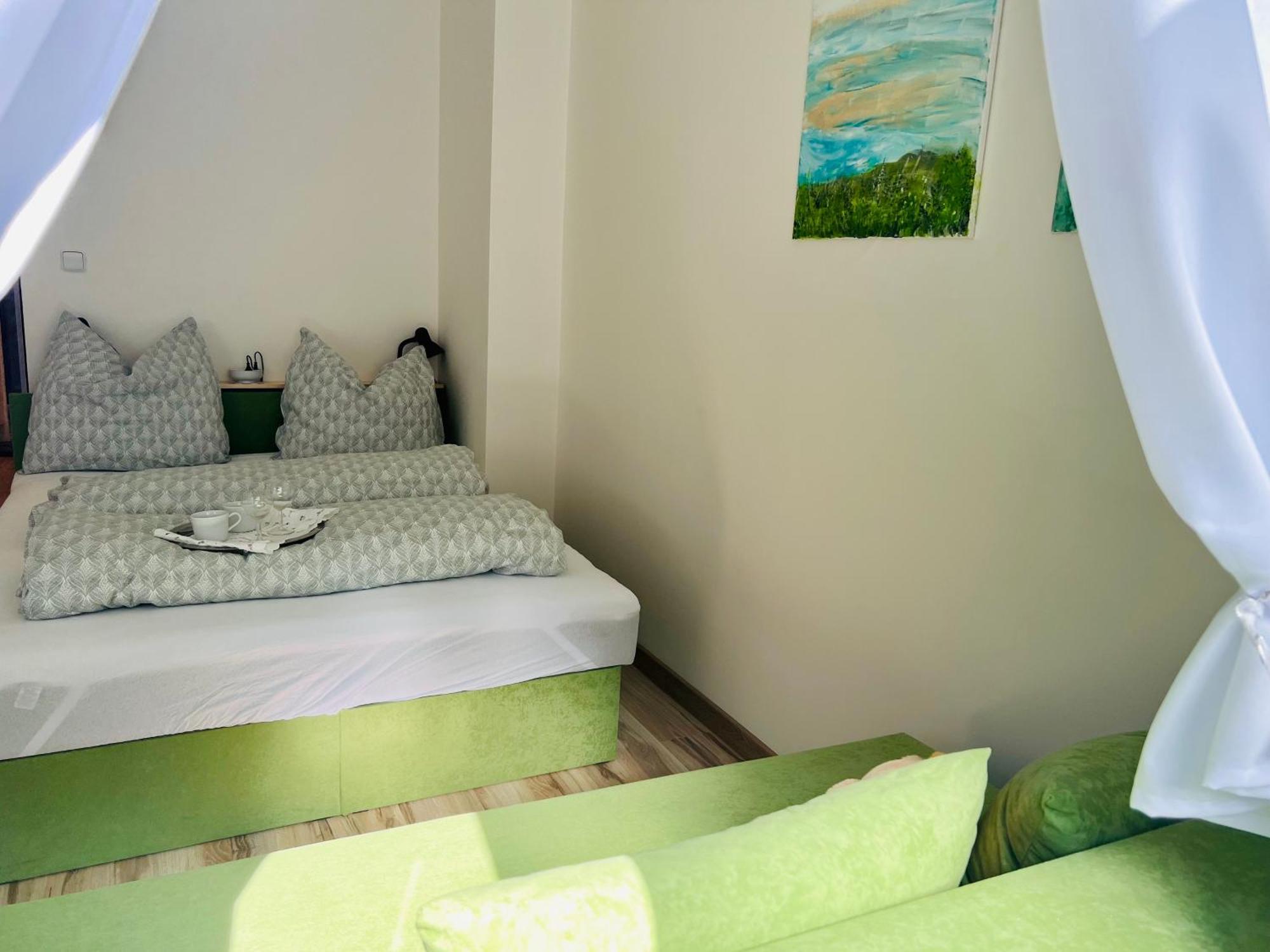 Bezbarierove Apartmany Se Zahradkou Chrastava ภายนอก รูปภาพ