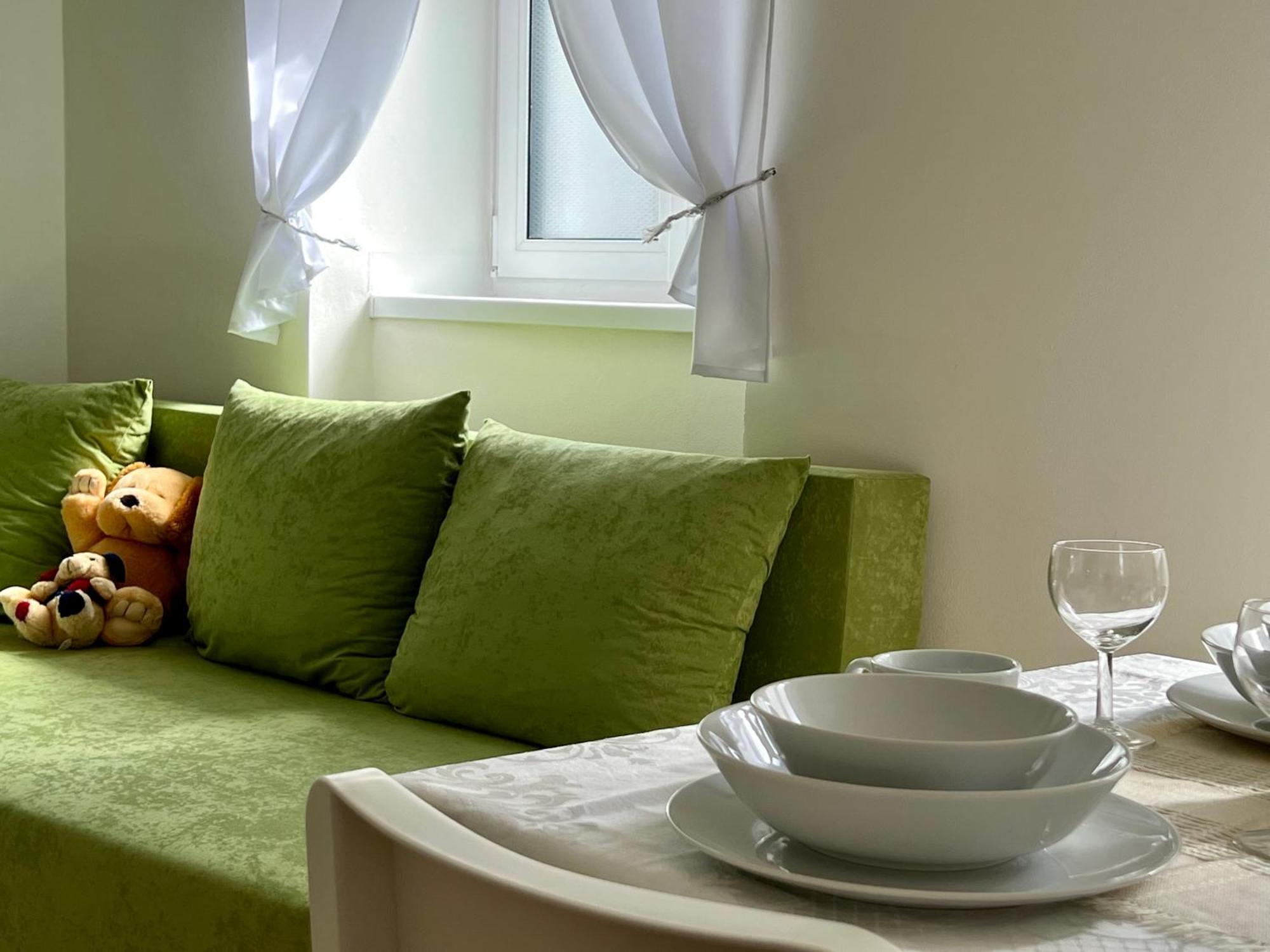 Bezbarierove Apartmany Se Zahradkou Chrastava ภายนอก รูปภาพ